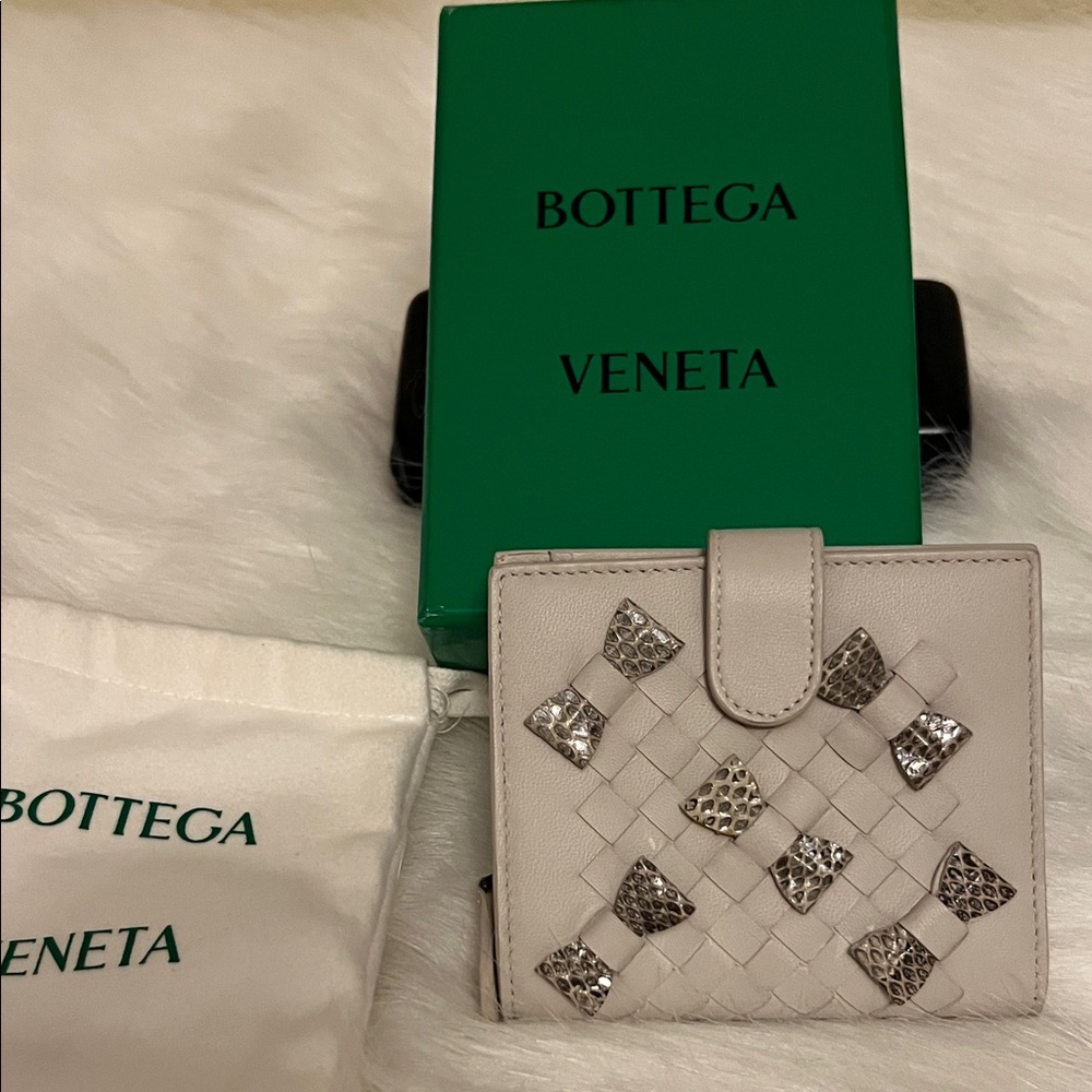 Bottega Veneta Cream Intrecciato Leather Wallet with Silver Stud Details